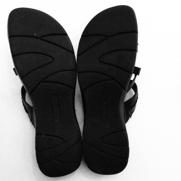 bare trap shoes amazon